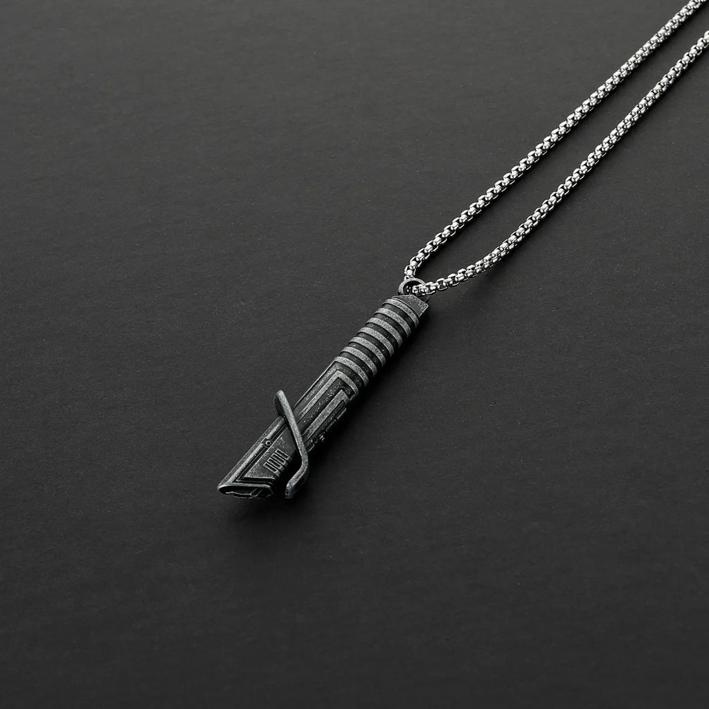 Lightsaber necklace - view 2