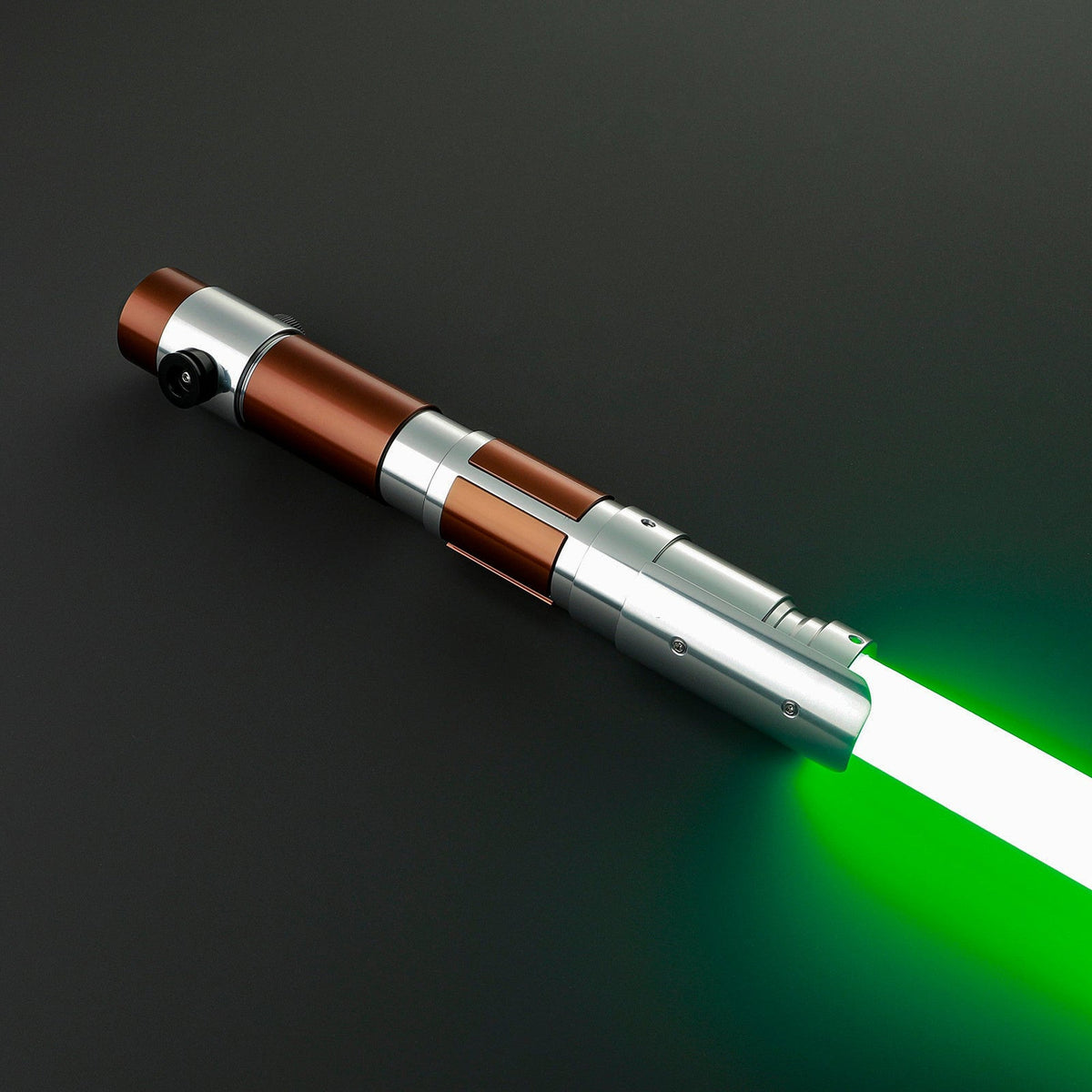 Indara lightsaber - view 4