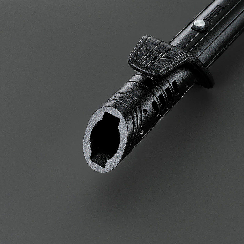 Mando Combat Edition lightsaber - view 6