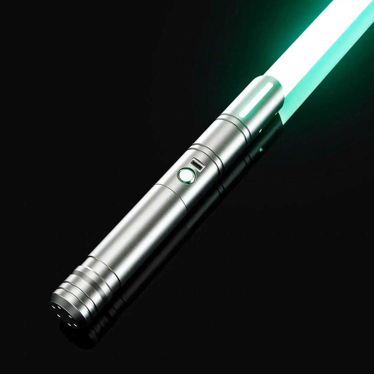 Defender lightsaber - view 10