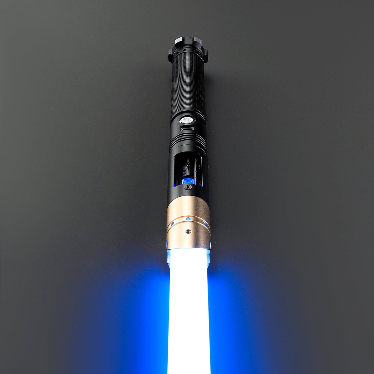 Kyber lightsaber - view 10
