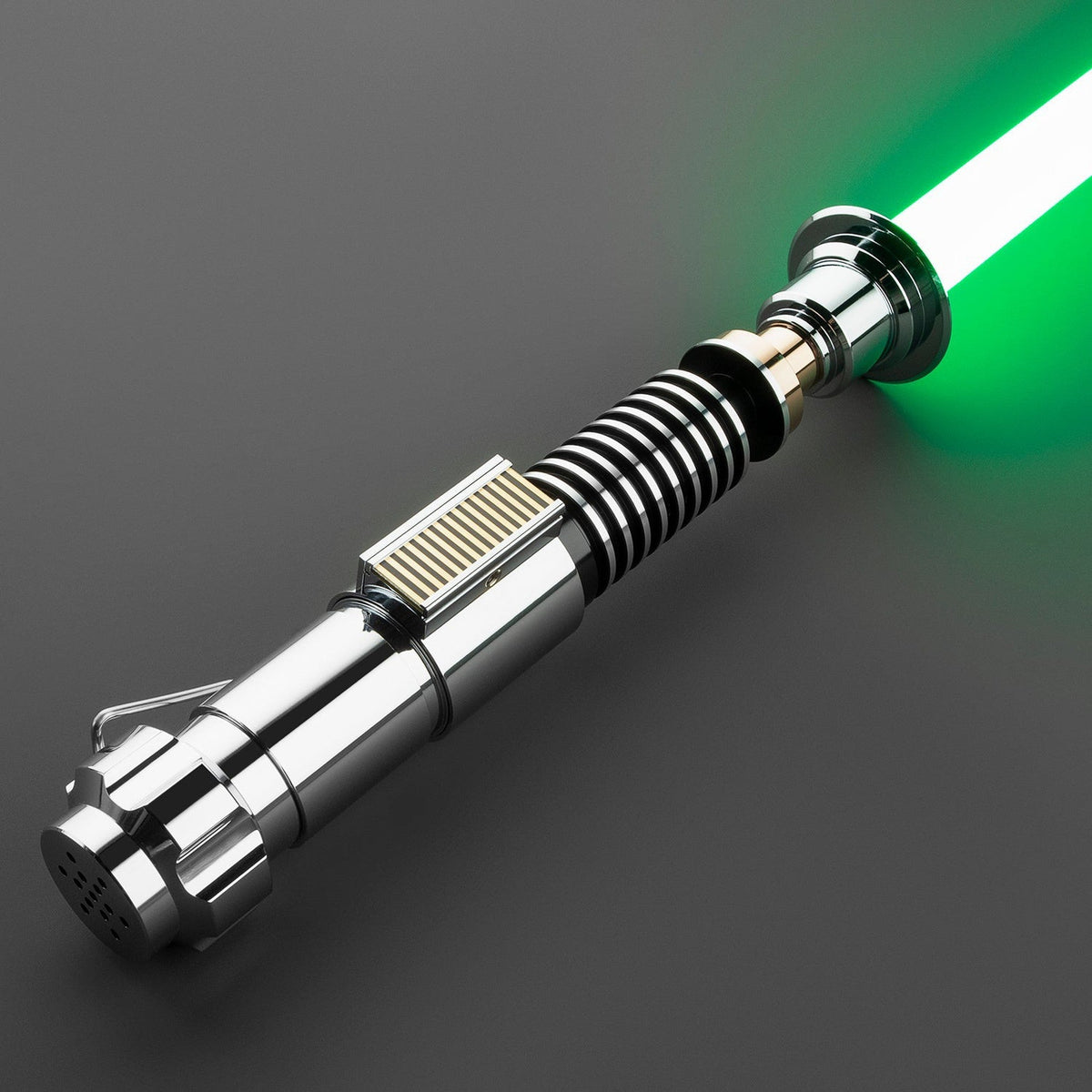 Luke EP6 lightsaber - view 4