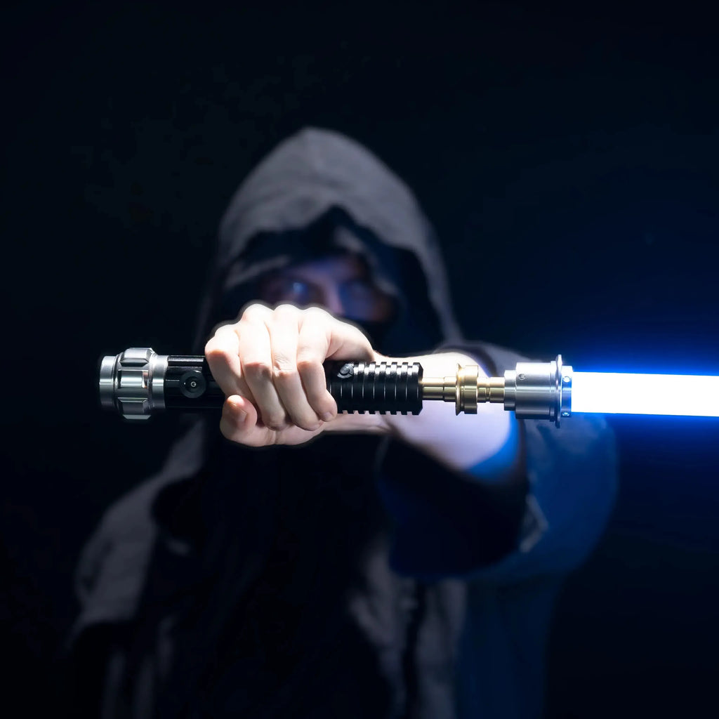 Obi Wan EE lightsaber - view 4