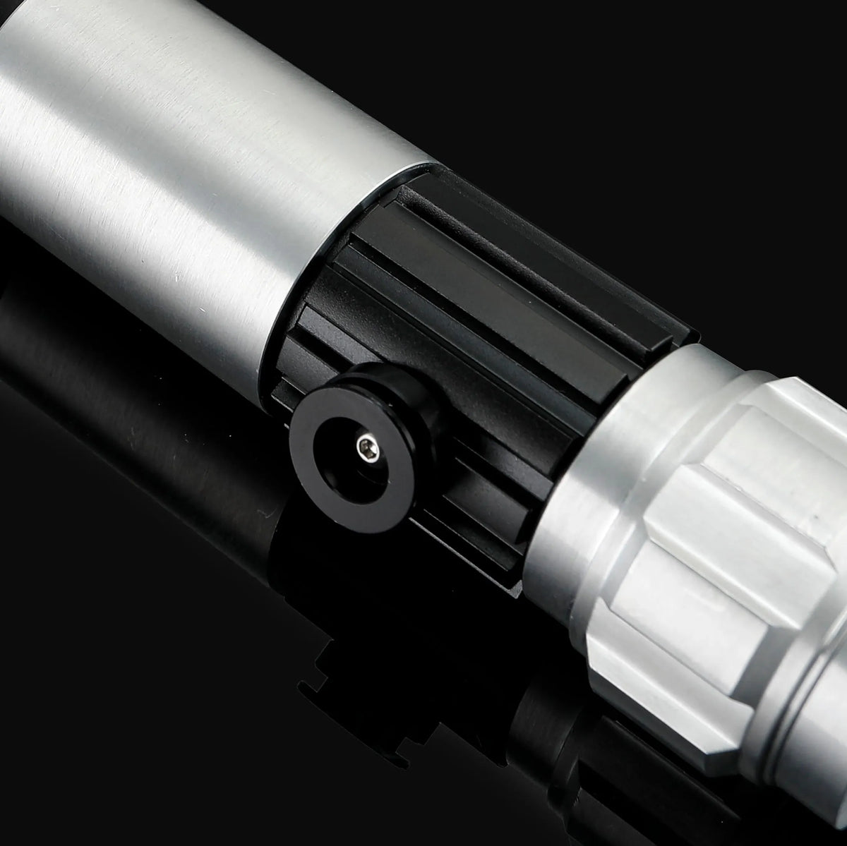 Obi Wan EE lightsaber - view 8