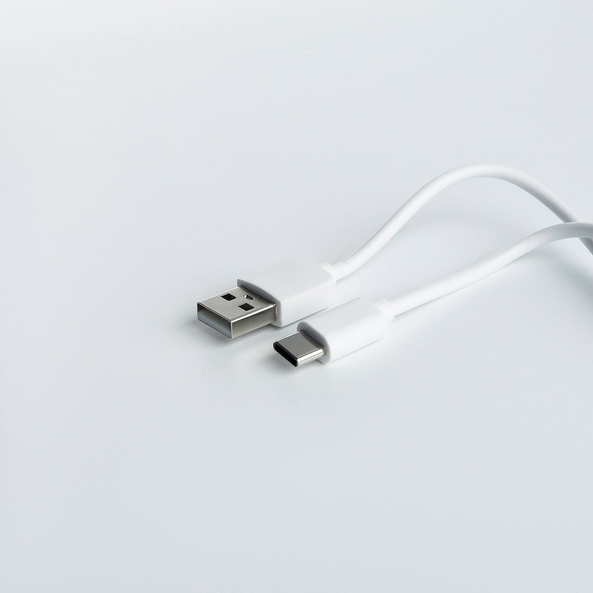 USB-C charging cable - view 6